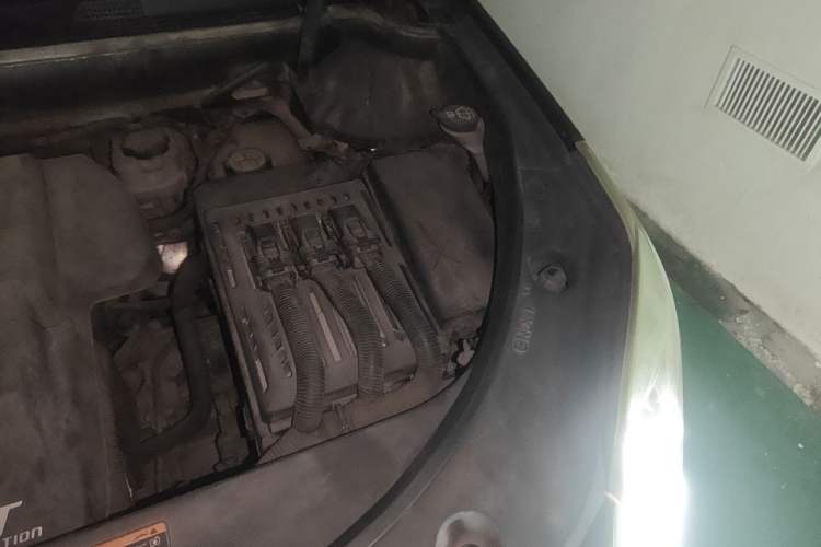 Used Cadillac SRX 2014 3.0L Elite Model Engine Bay Left