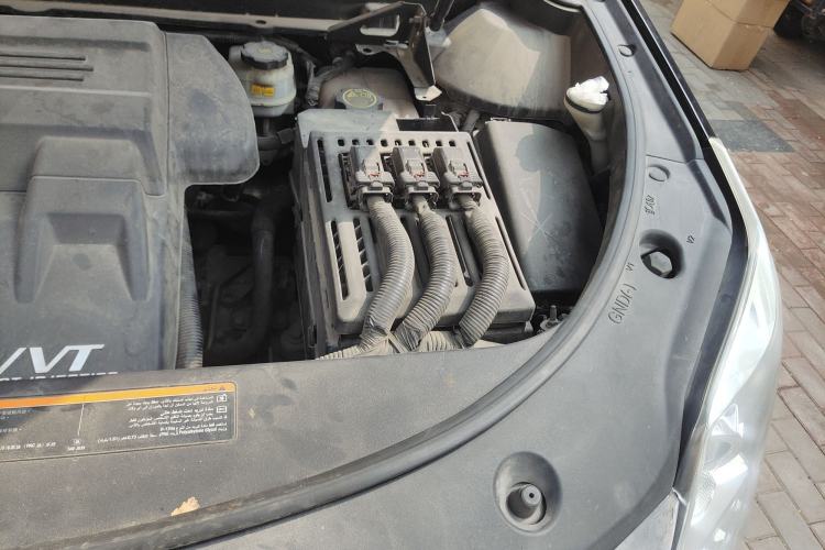 Used Cadillac SRX 2014 3.0L Elite Model Engine Bay Left