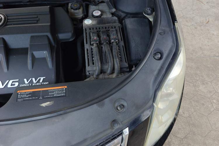 Used Cadillac SRX 2014 3.0L Elite Model Engine Bay Left