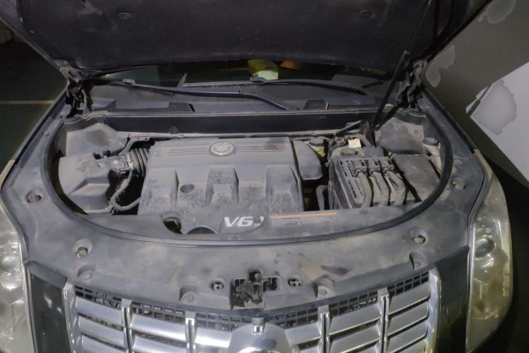 Used Cadillac SRX 2014 3.0L Elite Model Engine Bay