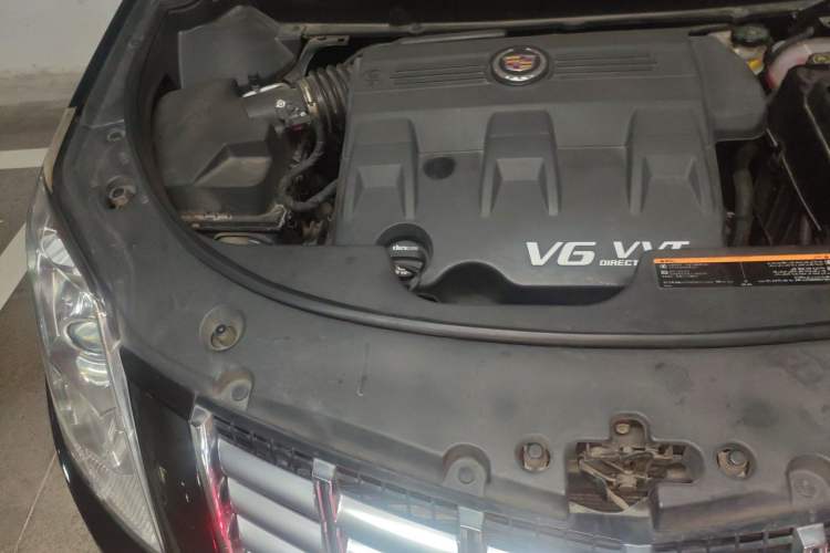 Used Cadillac SRX 2014 3.0L Elite Model Engine Bay Right