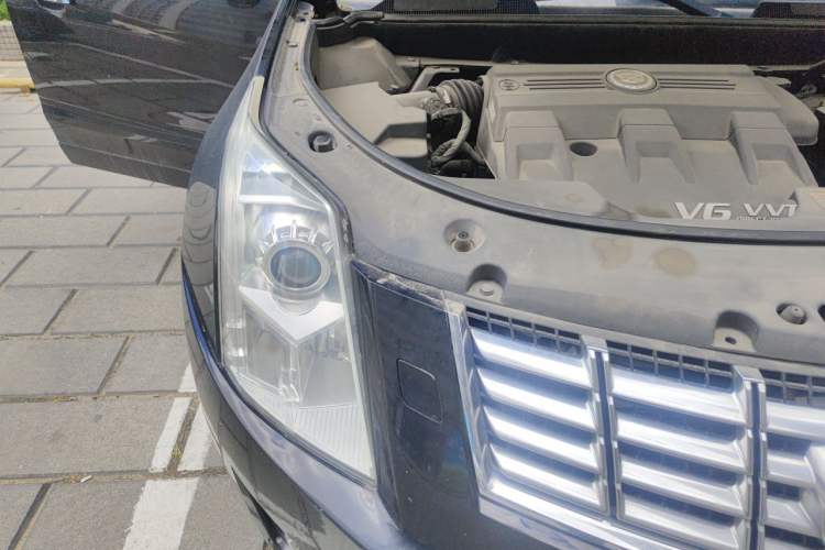 Used Cadillac SRX 2014 3.0L Elite Model Engine Bay Right
