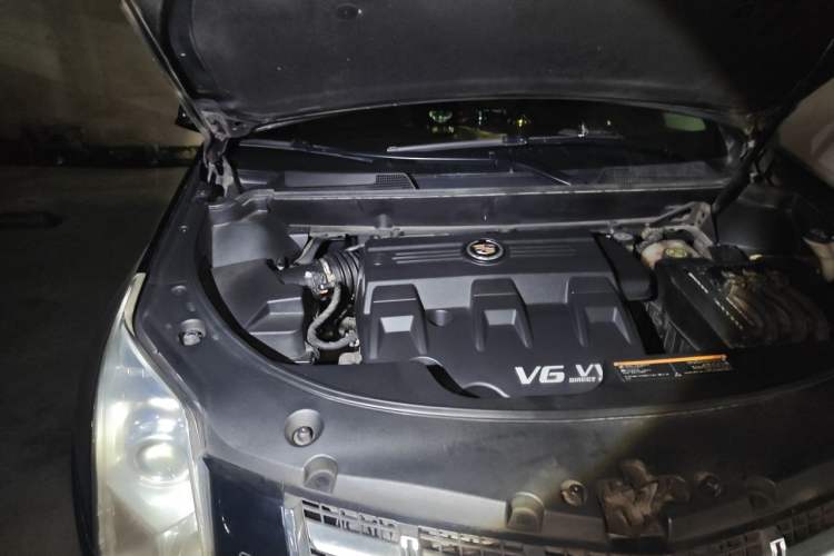 Used Cadillac SRX 2014 3.0L Elite Model Engine Bay Right