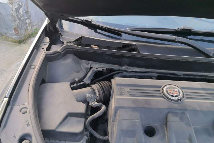 Used Cadillac SRX 2014 3.0L Leading Model Engine Bay Right