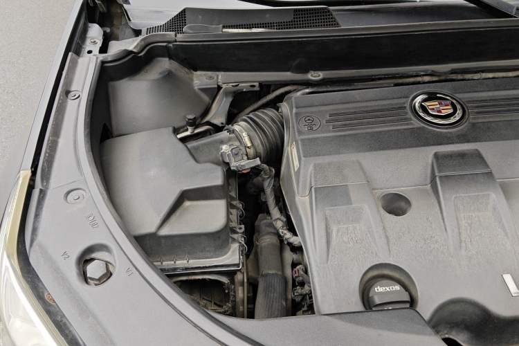 Used Cadillac SRX 2014 3.0L Luxury Model Engine Bay Right