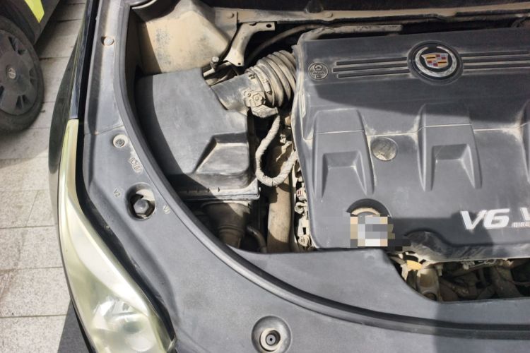 Used Cadillac SRX 2014 3.0L Elite Model Engine Bay Right