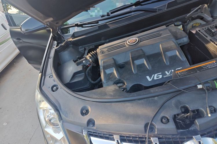 Used Cadillac SRX 2014 3.0L Elite Model Engine Bay Right