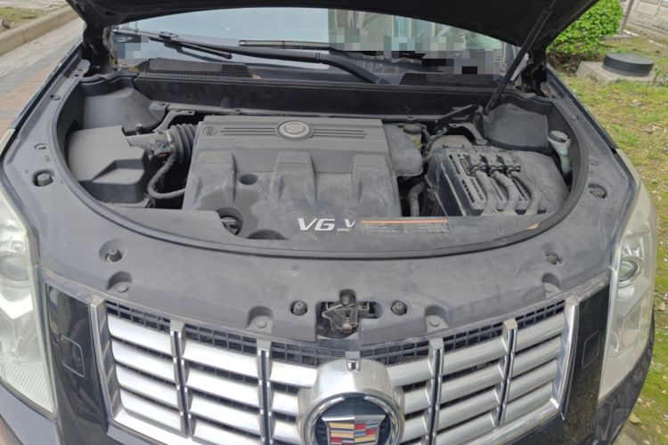 Used Cadillac SRX 2014 3.0L Comfort Model Engine Bay