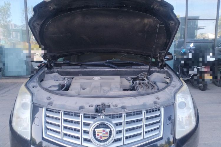 Used Cadillac SRX 2014 3.0L Comfort Model Engine Bay