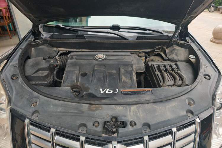 Used Cadillac SRX 2014 3.0L Comfort Model Engine Bay
