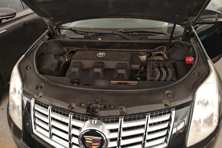 Used Cadillac SRX 2014 3.0L Elite Model Engine Bay
