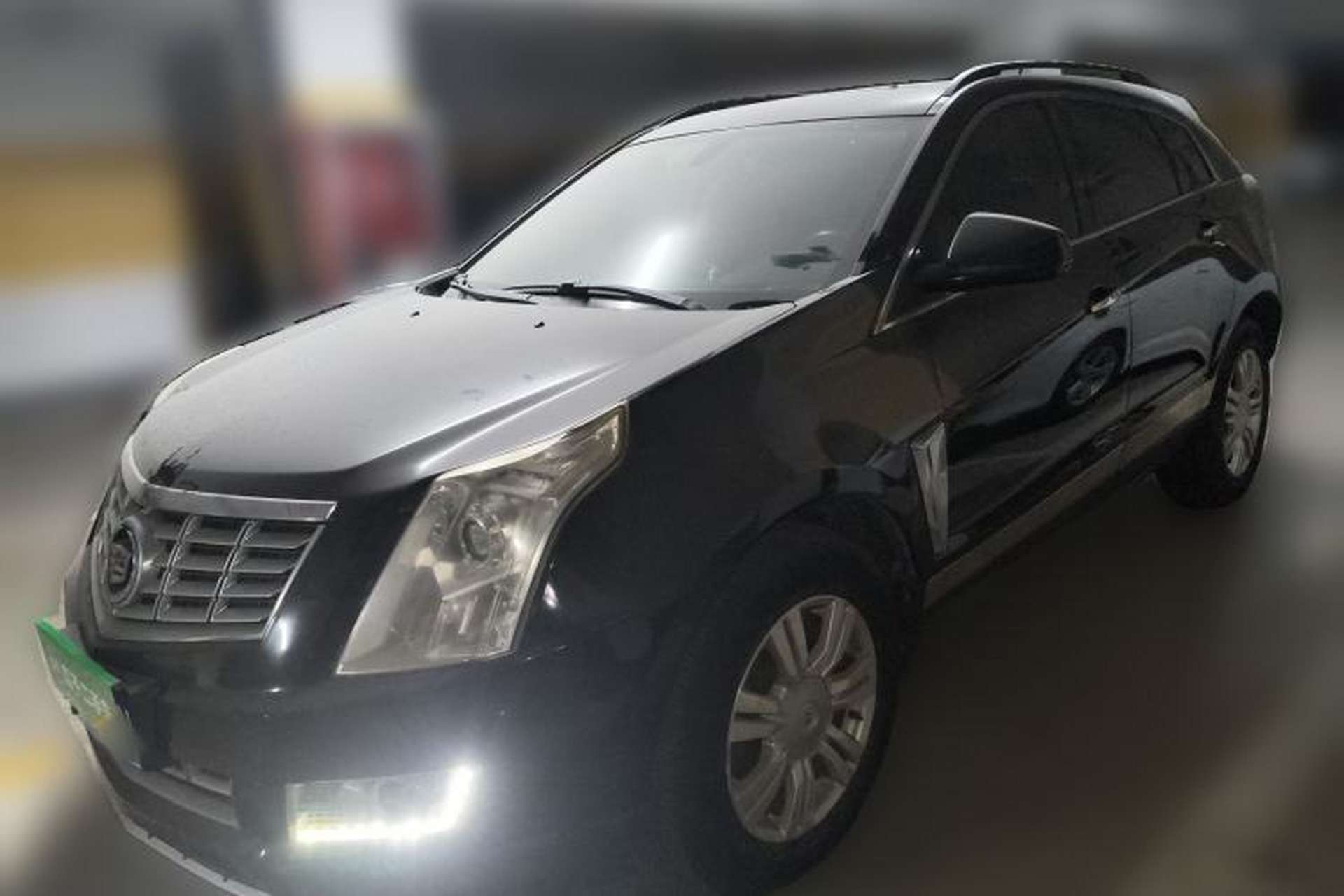 Used Cadillac SRX 2014 3.0L Comfort Model Front Left 45 Deg