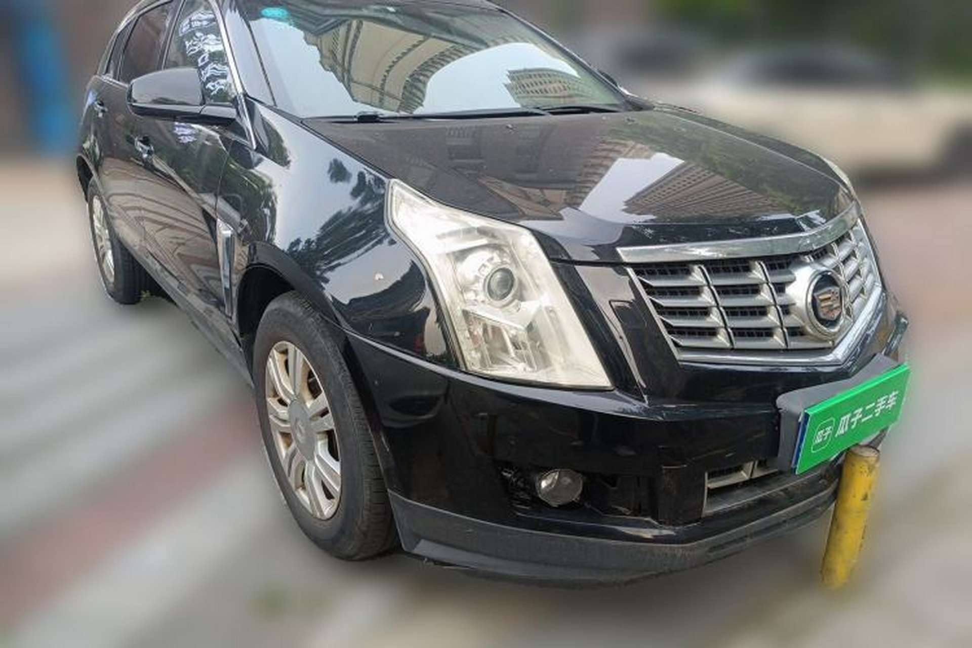 Used Cadillac SRX 2014 3.0L Comfort Model Front Right 45 Deg