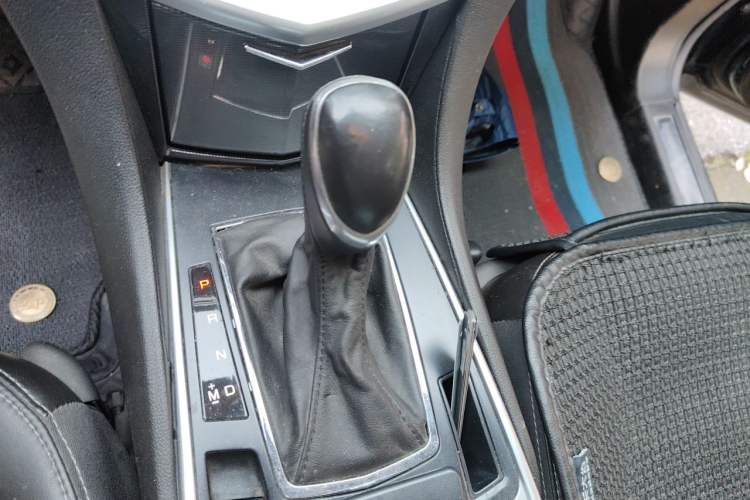 Used Cadillac SRX 2014 3.0L Comfort Model Gear Lever