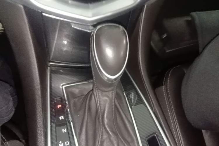 Used Cadillac SRX 2014 3.0L Comfort Model Gear Lever
