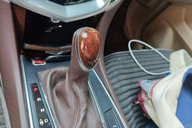 Used Cadillac SRX 2014 3.0L Leading Model Gear Lever