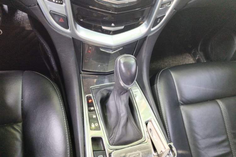 Used Cadillac SRX 2014 3.0L Comfort Model Gear Lever