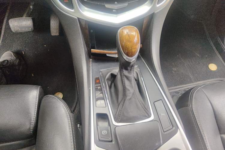 Used Cadillac SRX 2014 3.0L Elite Model Gear Lever