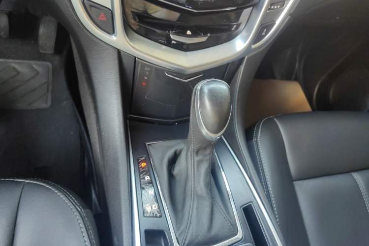 Used Cadillac SRX 2014 3.0L Comfort Model Gear Lever