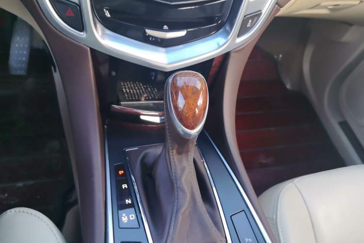Used Cadillac SRX 2014 3.0L Leading Model Gear Lever