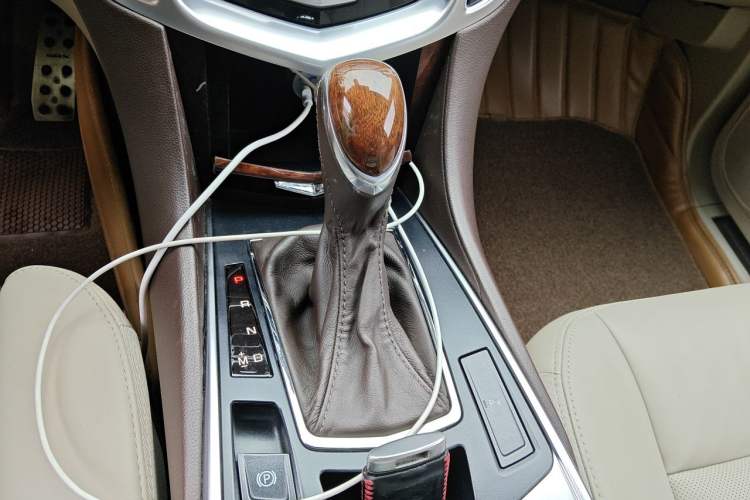 Used Cadillac SRX 2014 3.0L Luxury Model Gear Lever