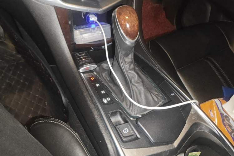 Used Cadillac SRX 2014 3.0L Elite Model Gear Lever