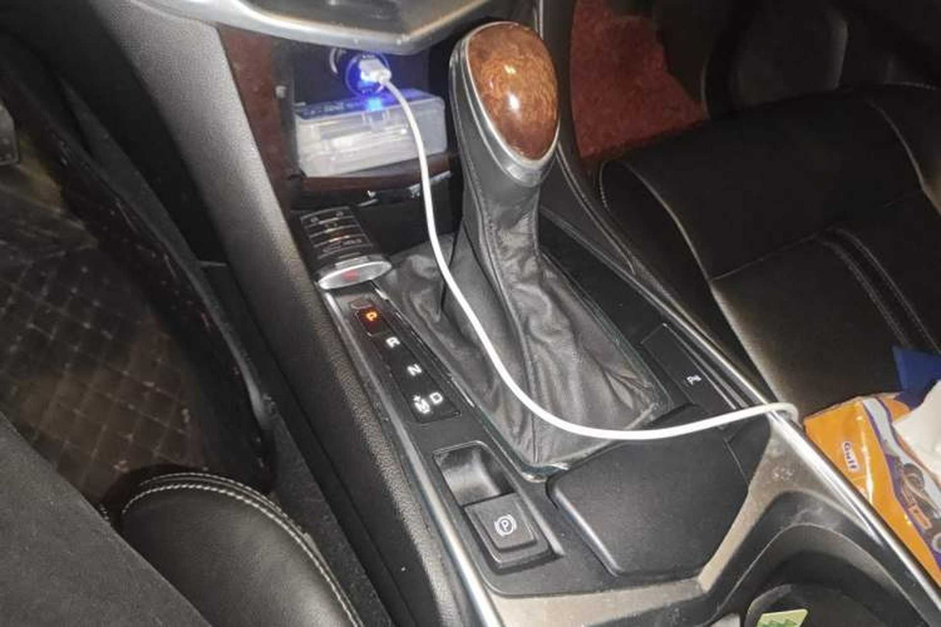Used Cadillac SRX 2014 3.0L Elite Model Gear Lever