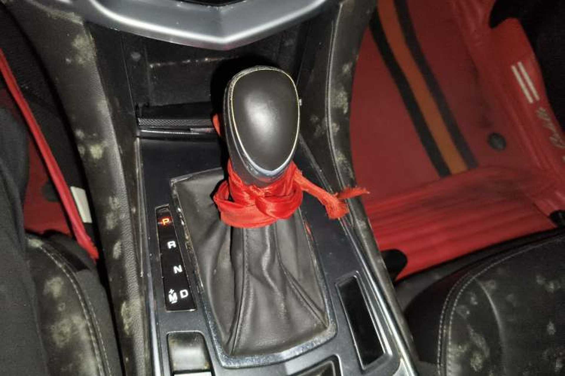 Used Cadillac SRX 2014 3.0L Comfort Model Gear Lever