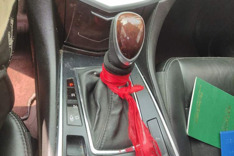 Used Cadillac SRX 2014 3.0L Elite Model Gear Lever