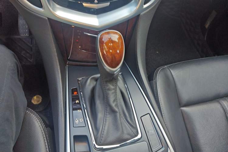 Used Cadillac SRX 2014 3.0L Elite Model Gear Lever