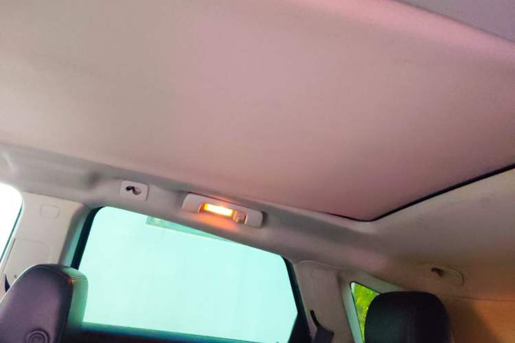 Used Cadillac SRX 2014 3.0L Leading Model Headliner