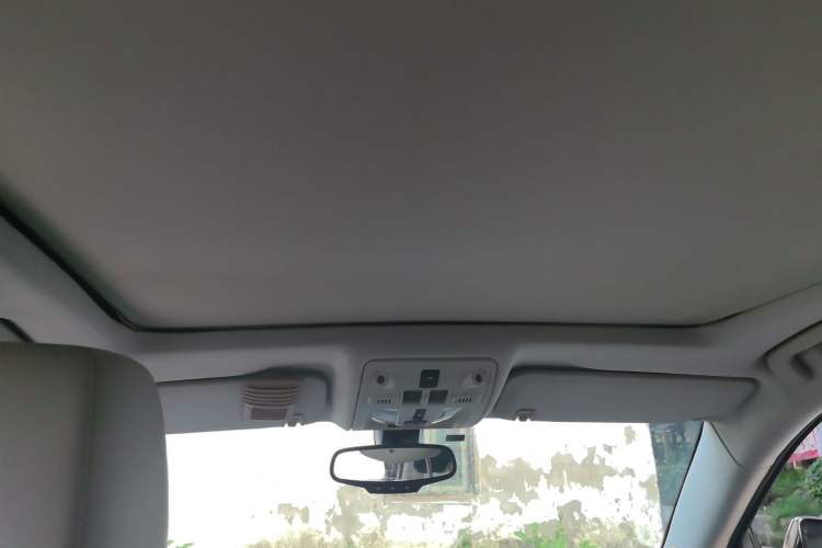 Used Cadillac SRX 2014 3.0L Leading Model Headliner