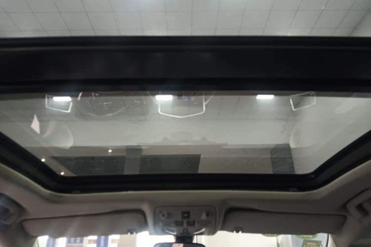 Used Cadillac SRX 2014 3.0L Comfort Model Headliner