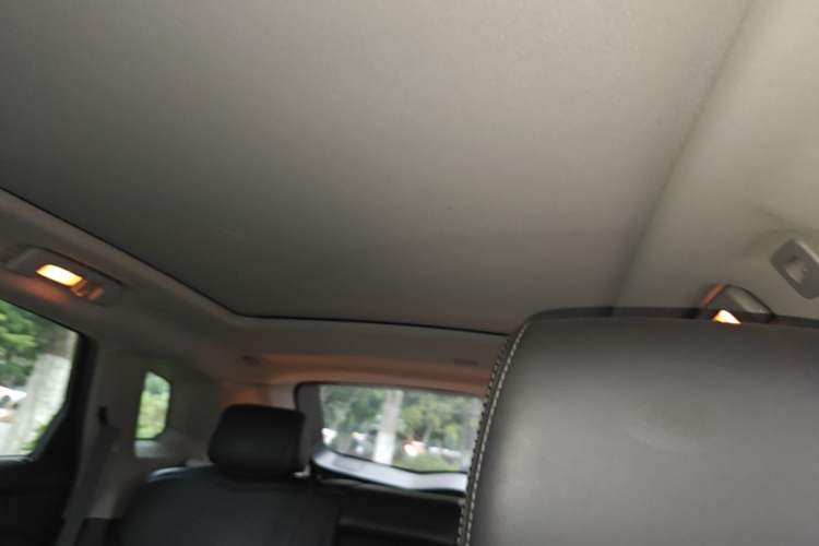 Used Cadillac SRX 2014 3.0L Elite Model Headliner