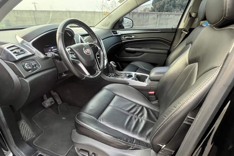 Used Cadillac SRX 2014 3.0L Comfort Model Interior 2