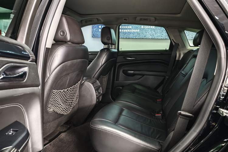 Used Cadillac SRX 2014 3.0L Comfort Model Interior 3