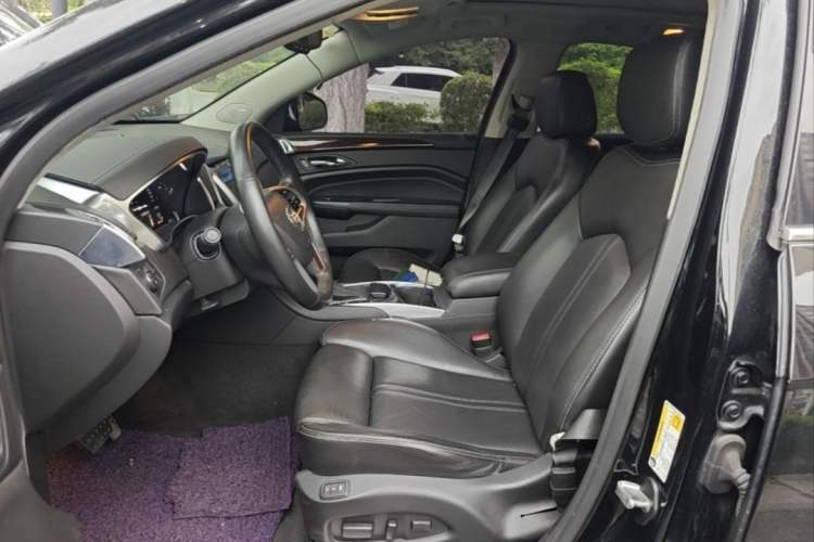 Used Cadillac SRX 2014 3.0L Elite Model Interior 3