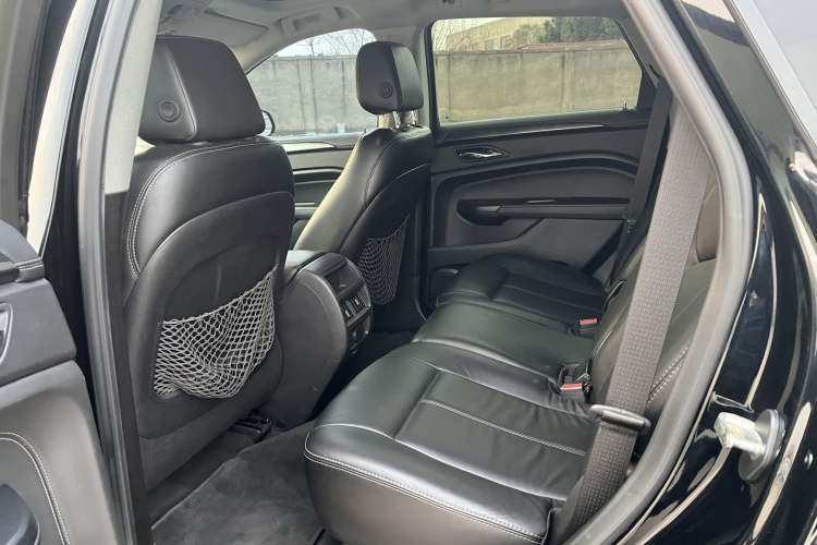Used Cadillac SRX 2014 3.0L Comfort Model Interior 4