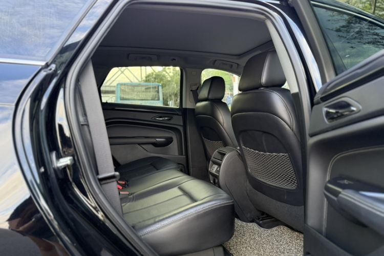 Used Cadillac SRX 2014 3.0L Comfort Model Interior 5