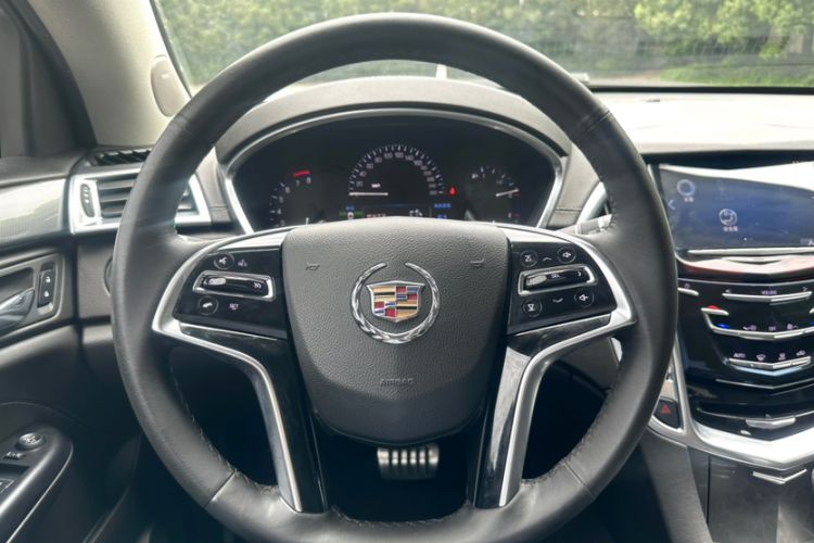 Used Cadillac SRX 2014 3.0L Comfort Model Interior 7