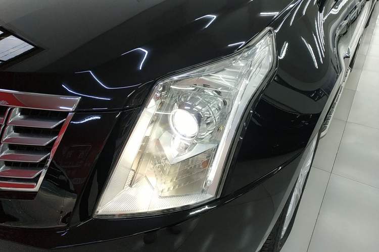 Used Cadillac SRX 2014 3.0L Leading Model Left Front Headlight