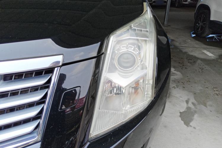 Used Cadillac SRX 2014 3.0L Elite Model Left Front Headlight