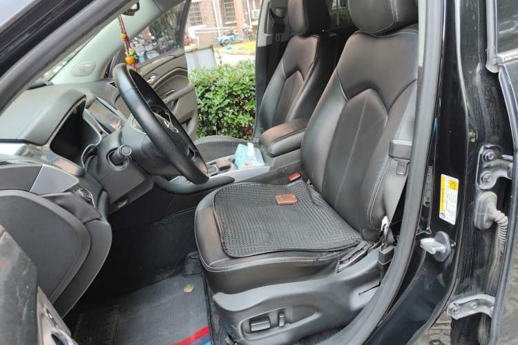 Used Cadillac SRX 2014 3.0L Comfort Model Left Front Seat