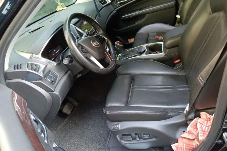 Used Cadillac SRX 2014 3.0L Elite Model Left Front Seat