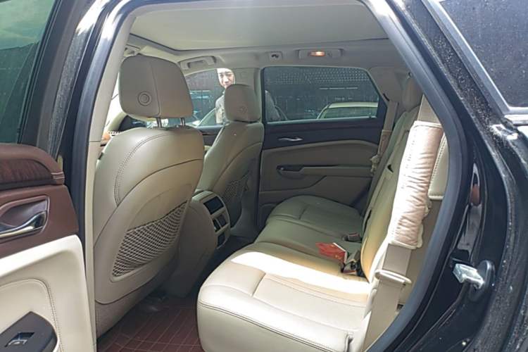 Used Cadillac SRX 2014 3.0L Elite Model Left Rear Seat