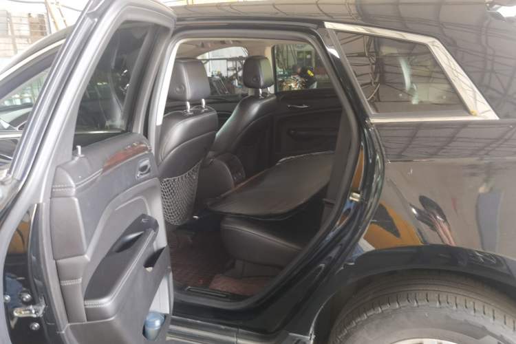 Used Cadillac SRX 2014 3.0L Luxury Model Left Rear Seat