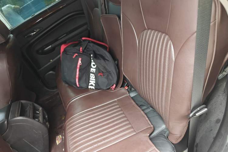 Used Cadillac SRX 2014 3.0L Elite Model Left Rear Seat