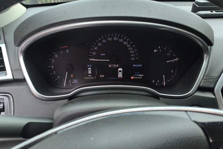 Used Cadillac SRX 2014 3.0L Comfort Model Odometer Close Up