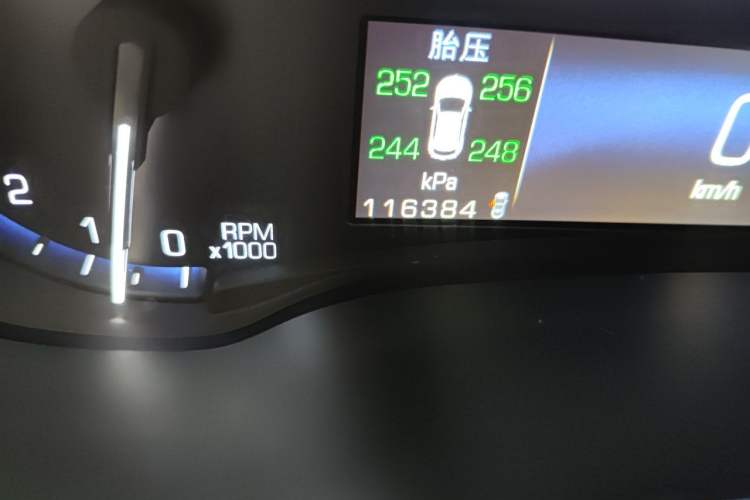 Used Cadillac SRX 2014 3.0L Comfort Model Odometer Close Up