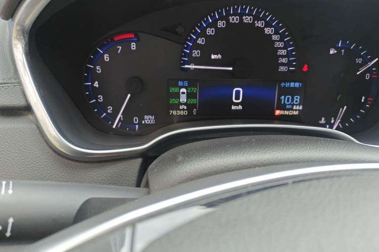 Used Cadillac SRX 2014 3.0L Comfort Model Odometer Close Up
